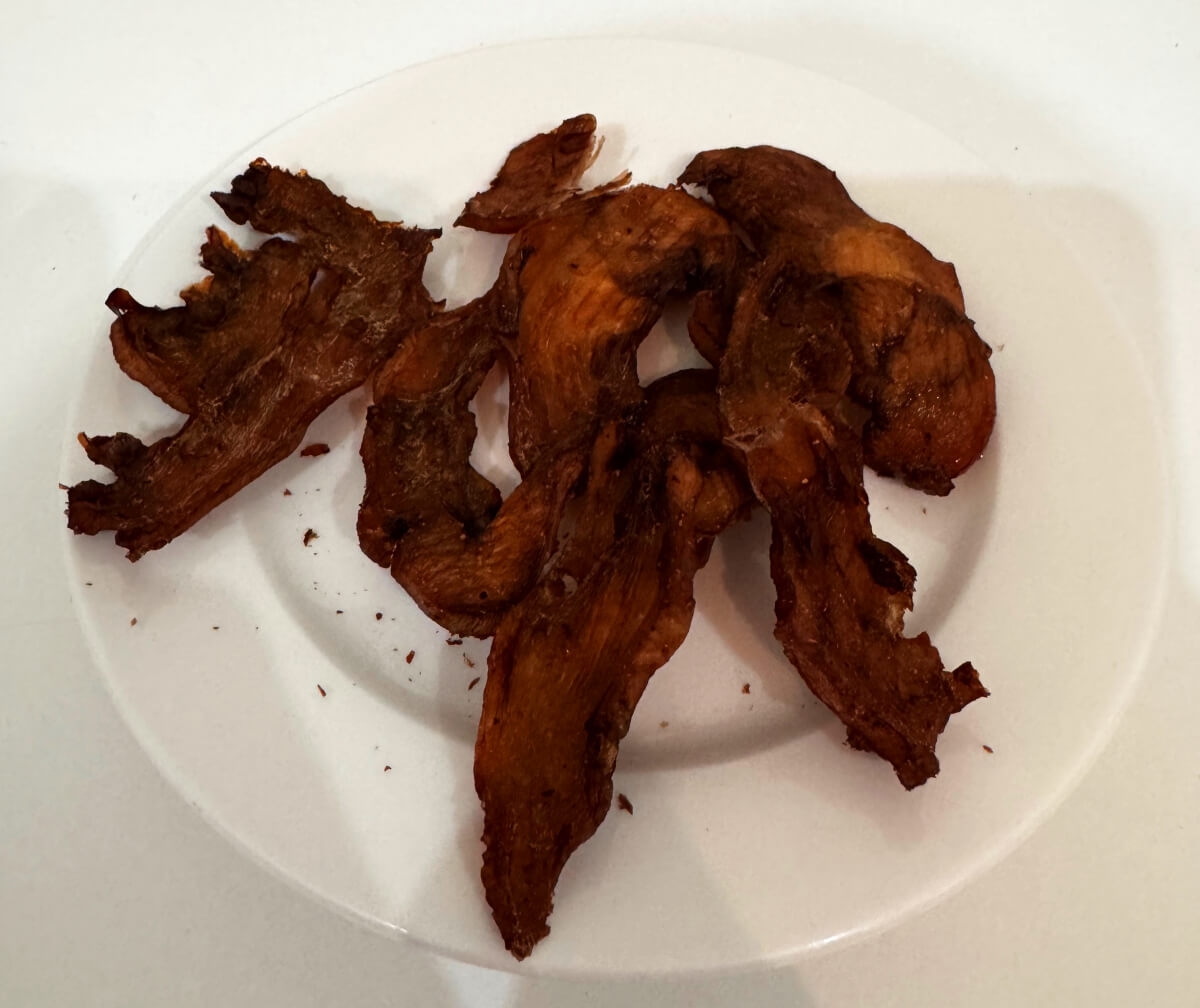 Soy-Garlic Air Fryer Chicken Jerky (272 Cal)