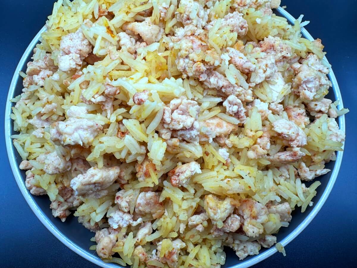 Curry Ground Chicken & Rice Skillet (731 Cal)